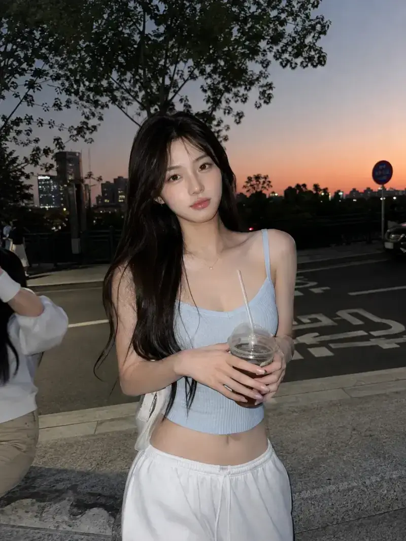 평범한 일상속 존예녀들의 내용을 보여주는 이미지 관련 이미지 22