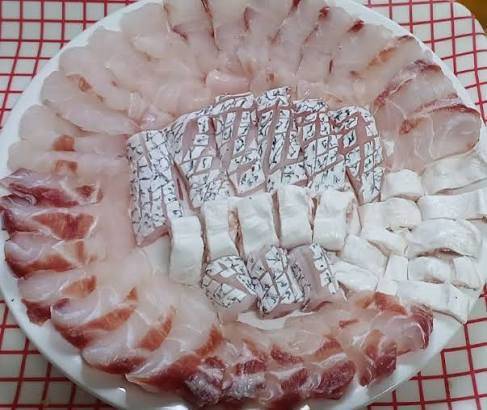 맛대가리 없는데 가스라이팅 쩌는 생선의 내용을 보여주는 이미지