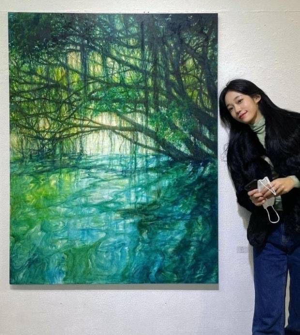 이대 서양화 전공한 노윤서 그림의 내용을 보여주는 이미지