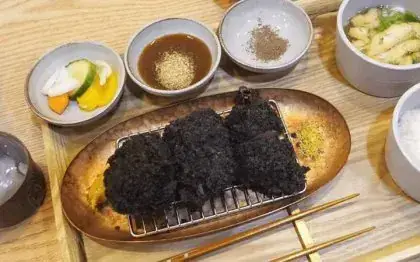 흑돼지 돈까스의 내용을 보여주는 이미지