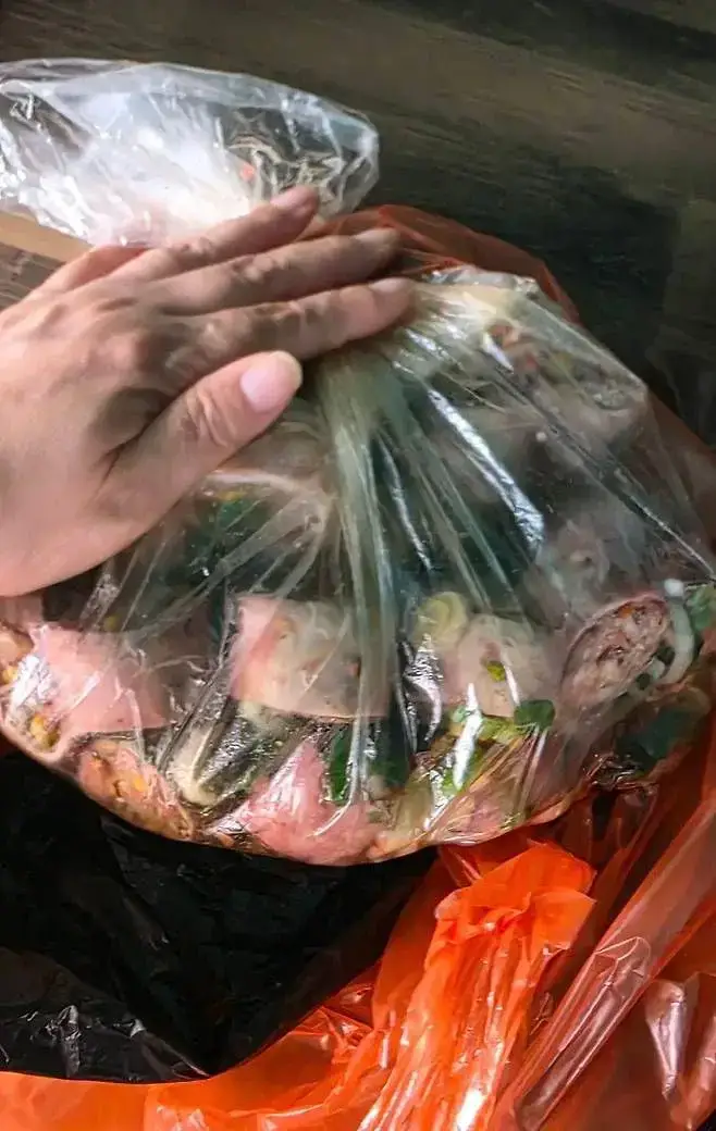논란이라는 순대국밥 1인분 포장의 내용을 보여주는 이미지
