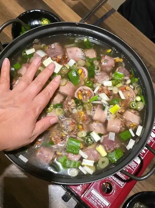 논란이라는 순대국밥 1인분 포장의 내용을 보여주는 이미지 관련 이미지 3