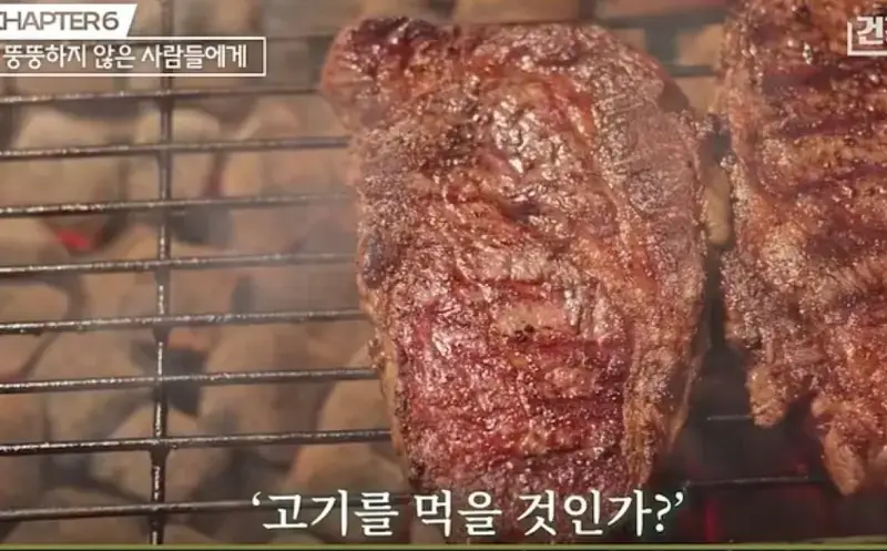 "뚱뚱한 사람들은 계속 먹는 걸 생각한다"의 내용을 보여주는 이미지 관련 이미지 7