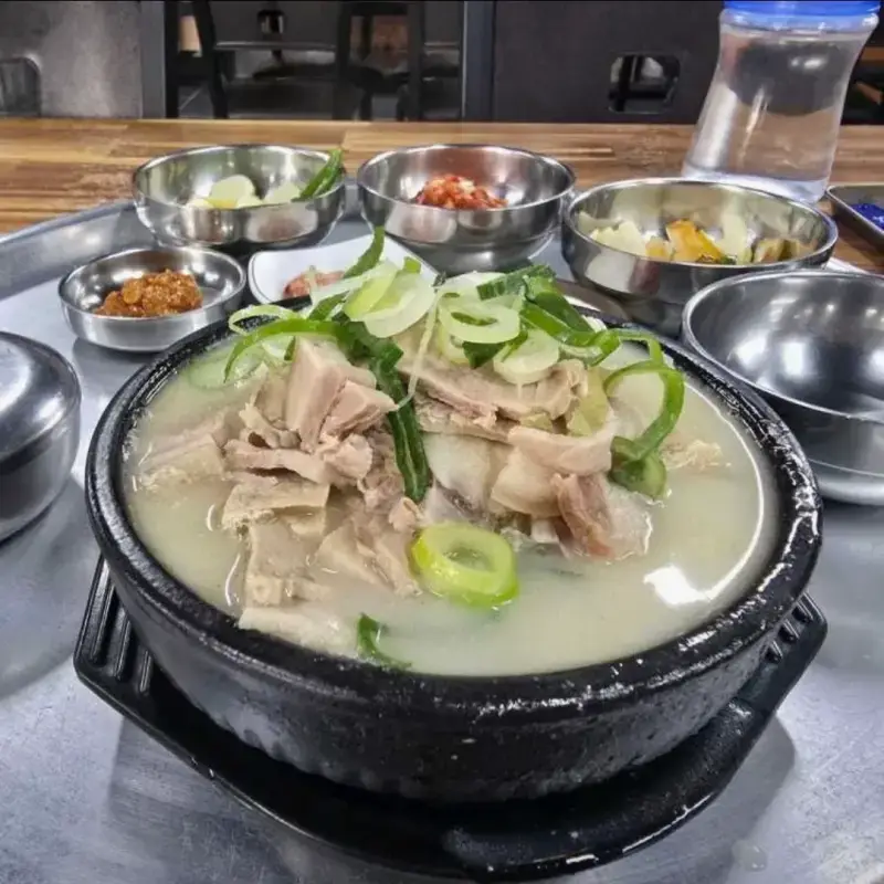 경산에 있다는 미친 국밥집의 내용을 보여주는 이미지 관련 이미지 2