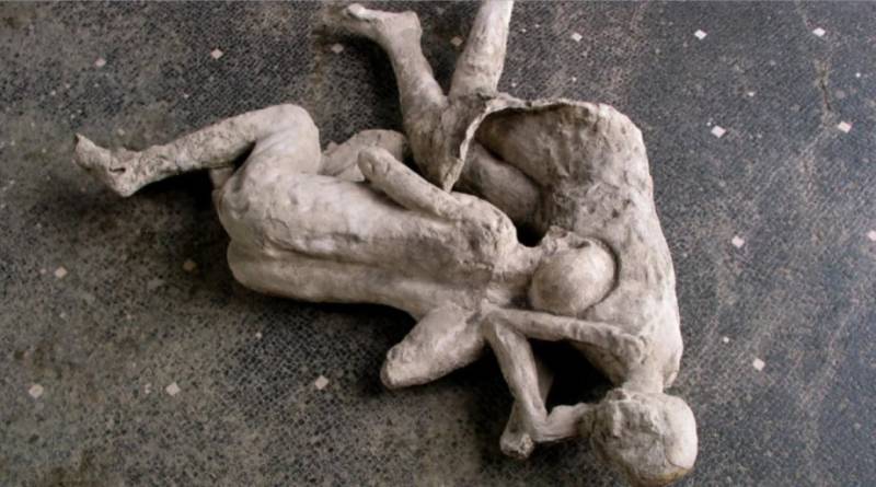 네팔 대홍수로 인해 더 가능성이 믿겨지게된 재난의 내용을 보여주는 이미지 관련 이미지 4