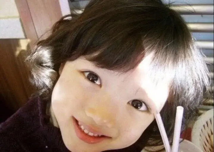 김유정 어린시절 사진의 내용을 보여주는 이미지 관련 이미지 5
