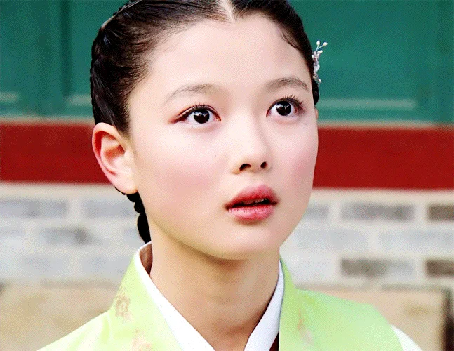김유정의 인생캐릭터는 뭐라고 생각해?의 내용을 보여주는 이미지 관련 이미지 2