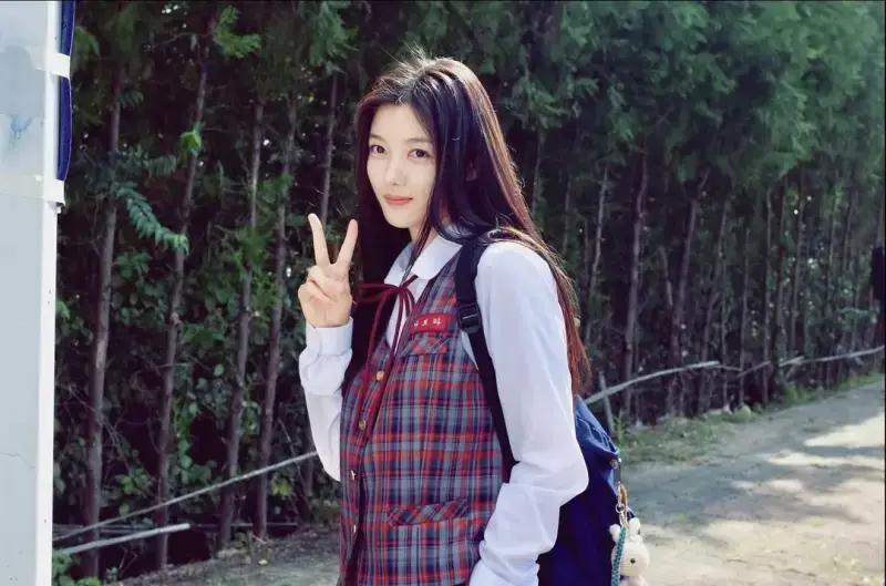 김유정의 인생캐릭터는 뭐라고 생각해?의 내용을 보여주는 이미지 관련 이미지 20