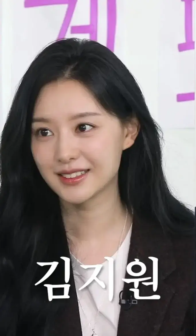 다시봐도 살롱드립 김지원 얼굴의 내용을 보여주는 이미지