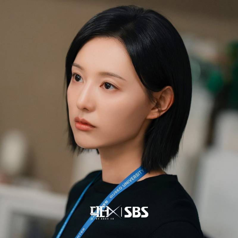 오늘 뜬 닥터x 김지원 스틸�의 내용을 보여주는 이미지