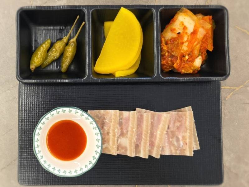 7,000원이라는 열무비빔국수의 내용을 보여주는 이미지