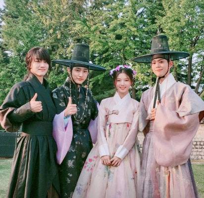 10년전 동시간대 방영된 구르미 그린 달빛 / 달의 연인 보보경심 려의 내용을 보여주는 이미지 관련 이미지 7