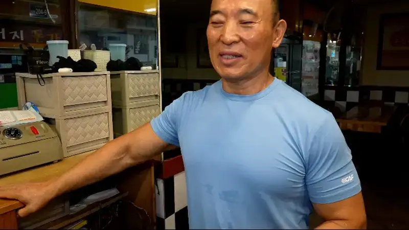 컴플레인 단 1도 없을 거 같은 분식집의 내용을 보여주는 이미지 관련 이미지 11
