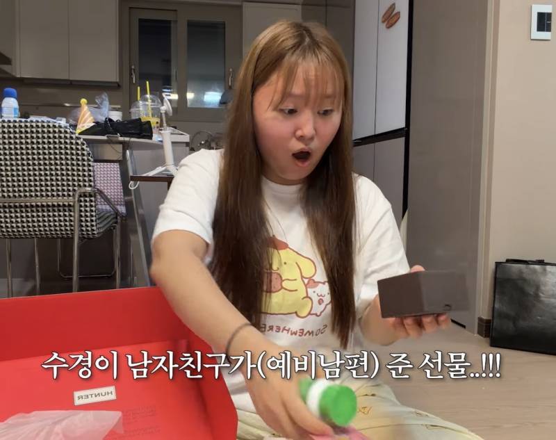친구남편한테 커플 가드링 선물받은 찰스엔터의 내용을 보여주는 이미지 관련 이미지 2