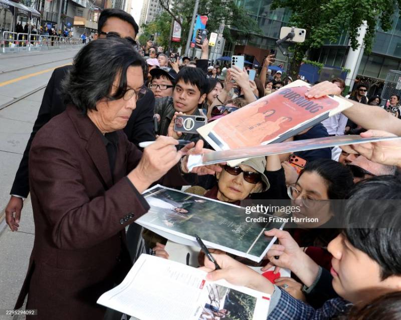 이창동과 가능한 사랑 보려고 난리난 캐나다 상황의 내용을 보여주는 이미지