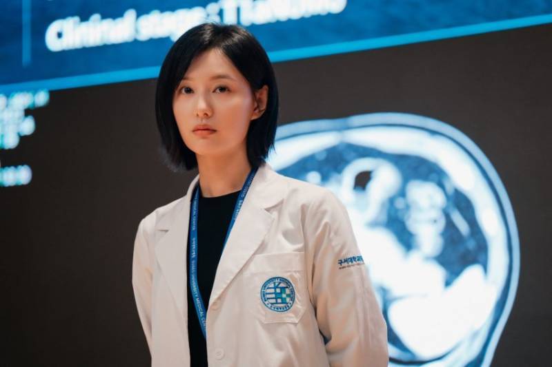 오늘 뜬 김지원 닥터X 스틸�의 내용을 보여주는 이미지 관련 이미지 2