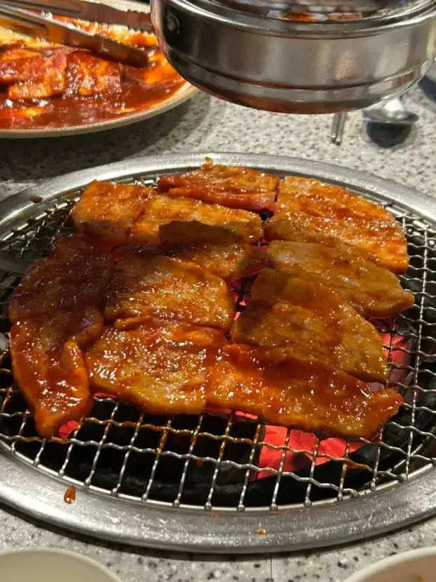 ㄹㅇ 호불호 갈리는 삼겹살의 내용을 보여주는 이미지