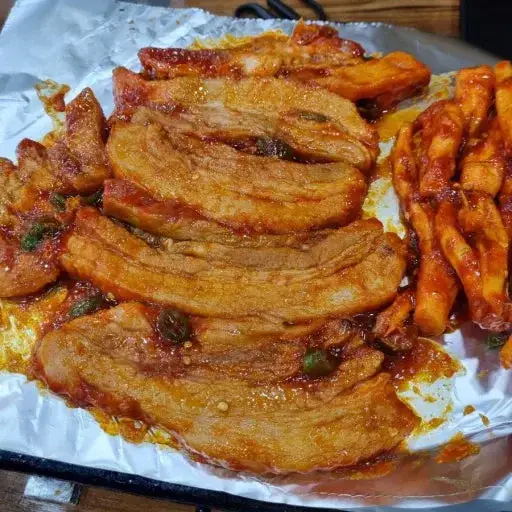 ㄹㅇ 호불호 갈리는 삼겹살의 내용을 보여주는 이미지 관련 이미지 7