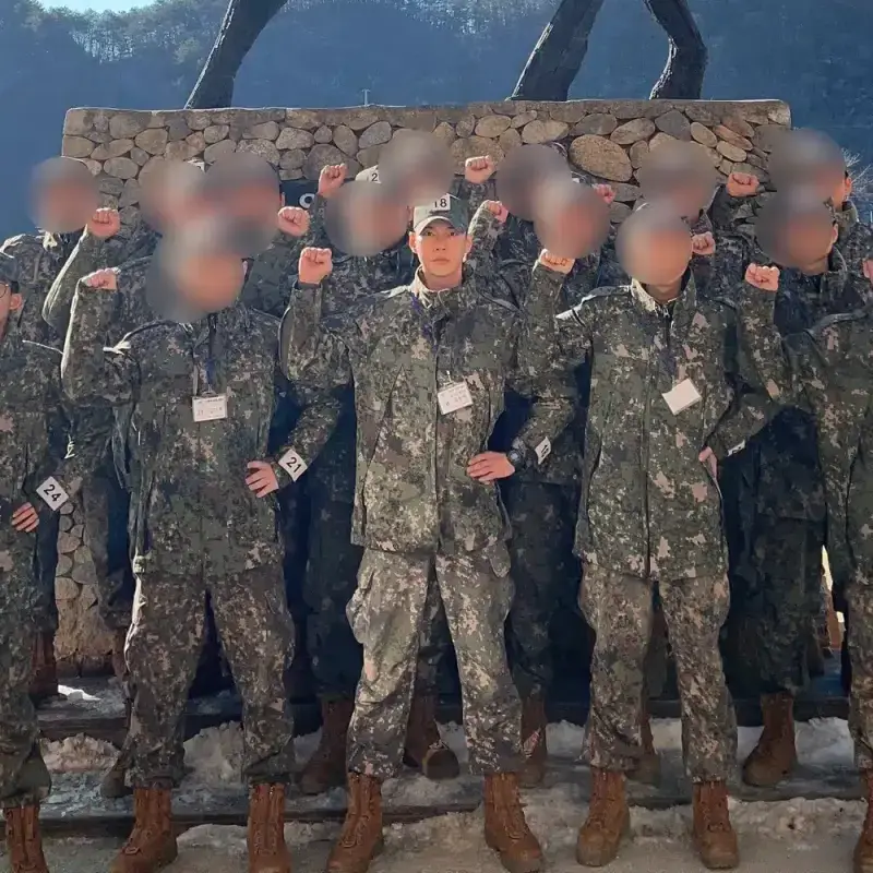 군대가 퍼컬인 거 같은 엔시티 도영의 내용을 보여주는 이미지 관련 이미지 7