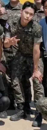 군대가 퍼컬인 거 같은 엔시티 도영의 내용을 보여주는 이미지 관련 이미지 8