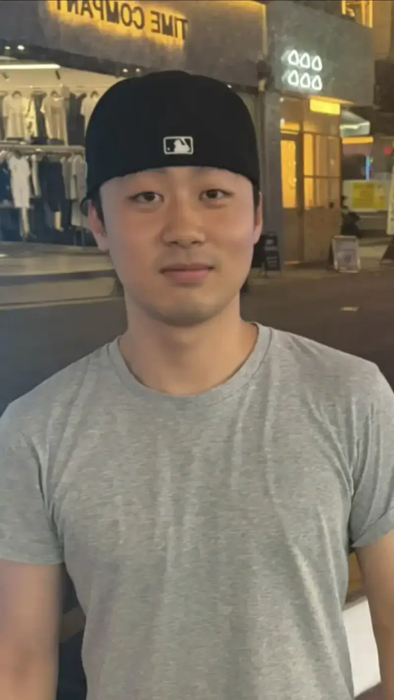 SNS 조회수 터진 '혹시 게이임?' 인터뷰의 내용을 보여주는 이미지 관련 이미지 30