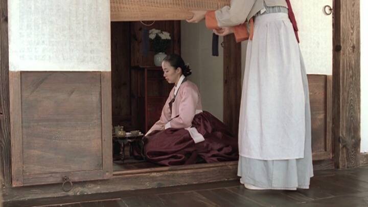 스캔들 숙부인 역의 전도연 모습들의 내용을 보여주는 이미지 관련 이미지 15
