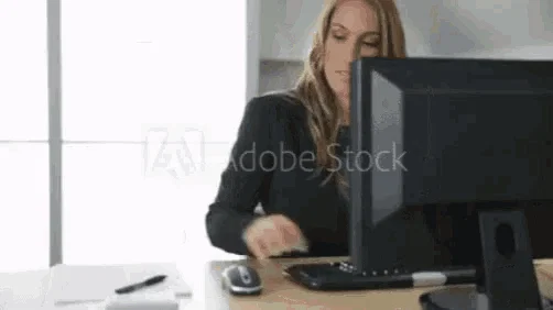 벌써 이 상태인 직장인들이 있다.........?!.gif의 내용을 보여주는 이미지