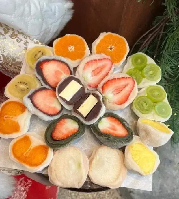 요근래 진짜 핫하고 유명한 것 같은 디저트 ㄷㄷ�의 내용을 보여주는 이미지 관련 이미지 4