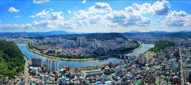 어디 사람이든 처음 가보면 놀란다는 한국 도시의 내용을 보여주는 이미지 관련 이미지 2