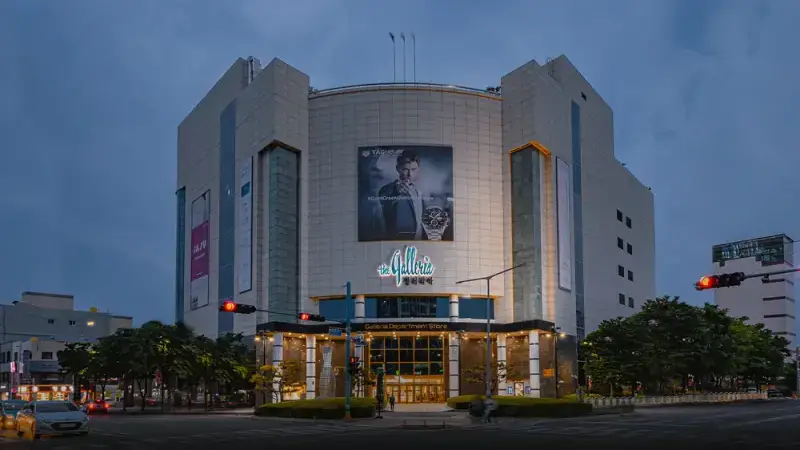 어디 사람이든 처음 가보면 놀란다는 한국 도시의 내용을 보여주는 이미지 관련 이미지 3