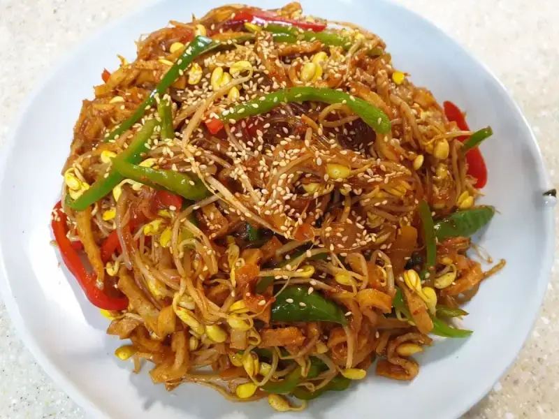 정말 맛있다는 전라도식 빨간 콩나물잡채의 내용을 보여주는 이미지 관련 이미지 6