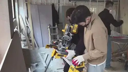 AI가 계속 발전할수록 더욱더 각광받을 직업의 내용을 보여주는 이미지