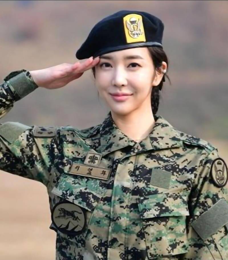 국군 특전사복의 특징과 위장 효과의 내용을 보여주는 이미지 관련 이미지 4