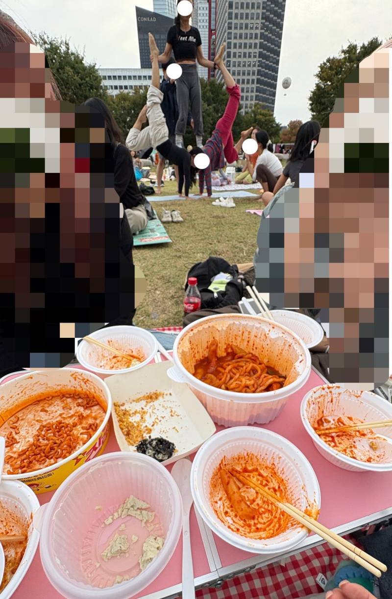 아니한강에서 돼지파티하는데 내눈앞 뷰가 시발너무황홀해의 내용을 보여주는 이미지
