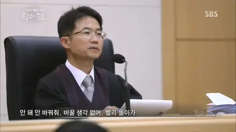 외국인 관광객에게 친절(?)한 한국인들의 내용을 보여주는 이미지 관련 이미지 2