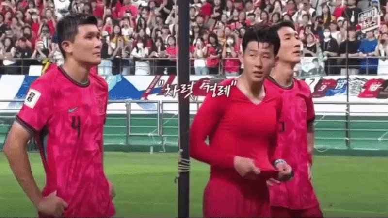 고개 빳빳한 김민재의 내용을 보여주는 이미지