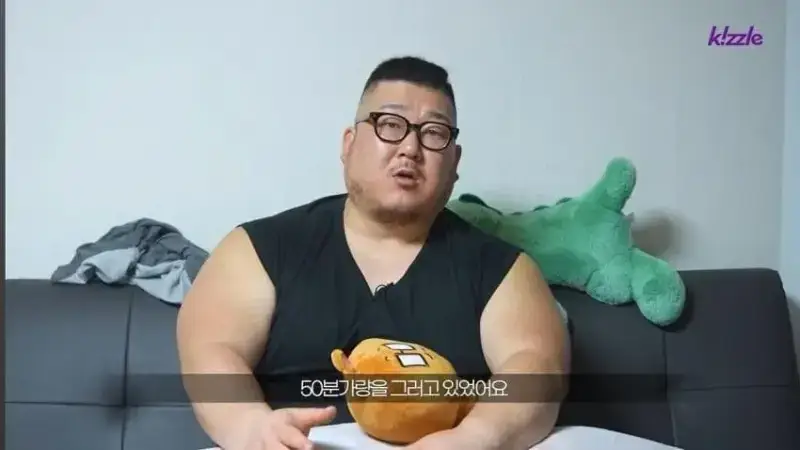 사고로 다리가 절단된 조선업 청년의 내용을 보여주는 이미지 관련 이미지 13