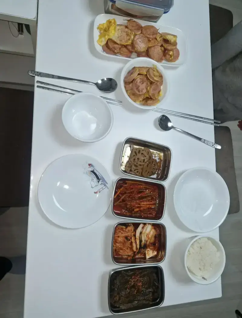 결혼하고 처음으로 남편이 차려준 밥상 자랑의 내용을 보여주는 이미지 관련 이미지 2