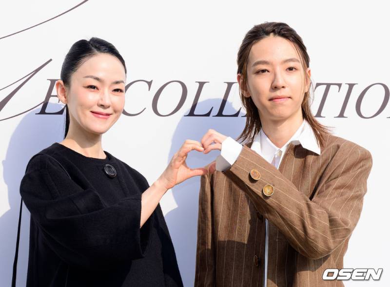 아들이랑 행사 나온 자우림 김윤아의 내용을 보여주는 이미지 관련 이미지 4