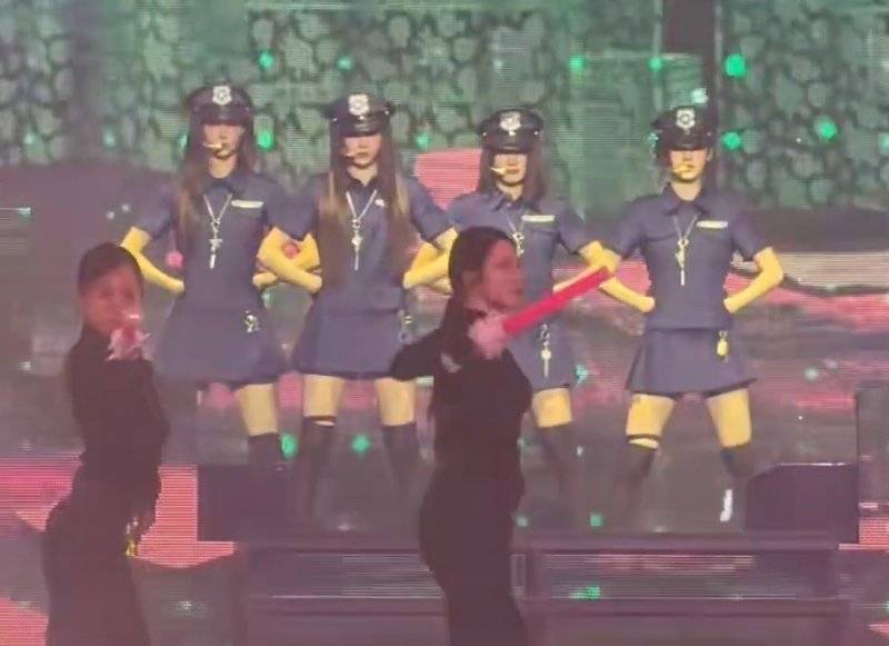 여경 성적대상화라고 반응 안좋은 아일릿의 내용을 보여주는 이미지 관련 이미지 2