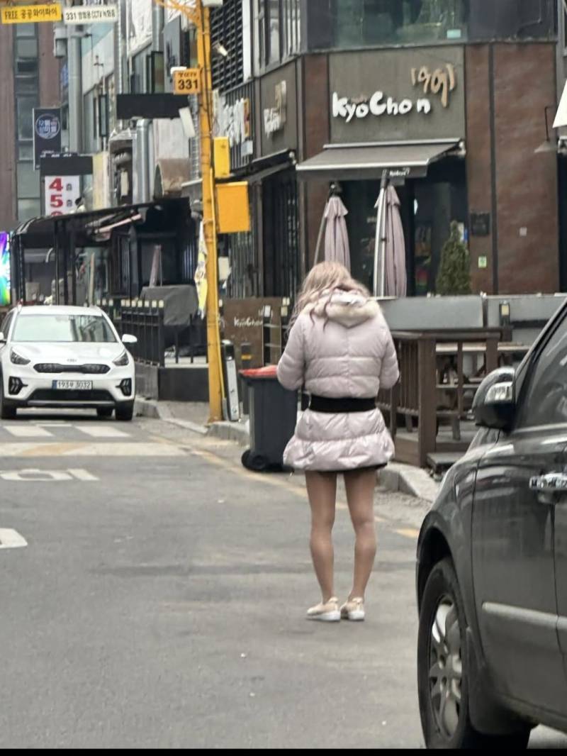 진주에서 자주 목격 된다는 여장 남자의 내용을 보여주는 이미지 관련 이미지 8