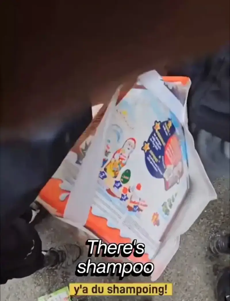 진짜 탈탈 털리는 중인 프랑스 상점들의 내용을 보여주는 이미지 관련 이미지 9