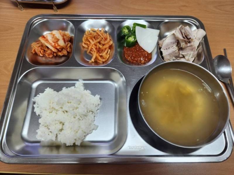 월 4만원 구내식당 퀄리티의 내용을 보여주는 이미지 관련 이미지 10