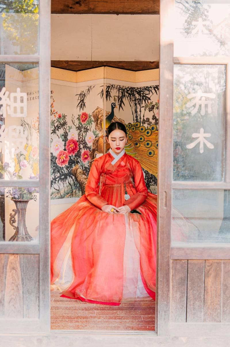 풍성한 꽃봉오리같은 한복 갈래치마 모음의 내용을 보여주는 이미지