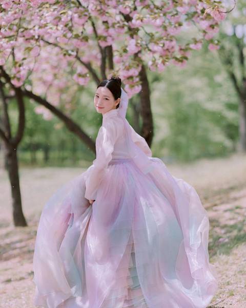 풍성한 꽃봉오리같은 한복 갈래치마 모음의 내용을 보여주는 이미지 관련 이미지 4