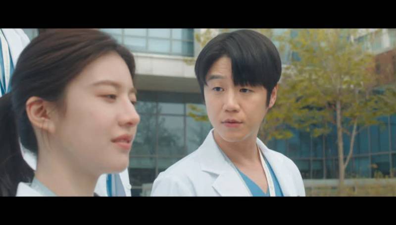 원본이 제일 합성같음(짤주의)의 내용을 보여주는 이미지 관련 이미지 3