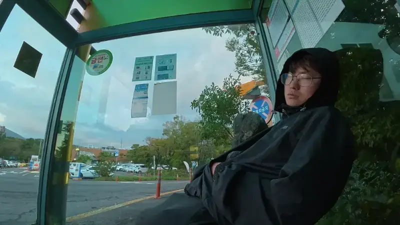 제주도를 걸어서 횡단하다가 숙소를 못 찾으면 일어나는 일의 내용을 보여주는 이미지 관련 이미지 73
