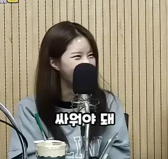image.png 영포티햄 “20대 너네, 사실 우리 부럽지?” 영포티햄 “20대 너네, 사실 우리 부럽지?”
