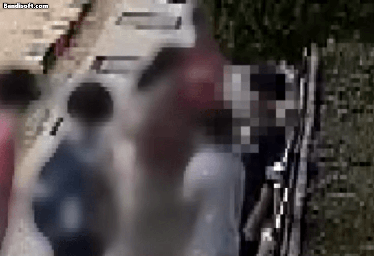 자녀와 싸운 아이를 폭행한 엄마와 할머니의 내용을 보여주는 이미지 관련 이미지 2
