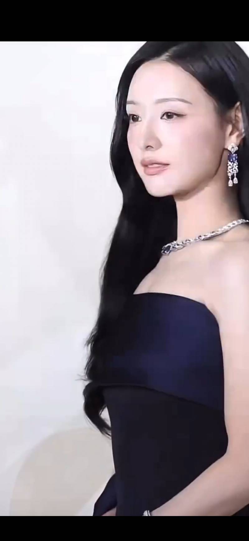 플래시 다 이기는 김지원 얼굴의 내용을 보여주는 이미지 관련 이미지 7